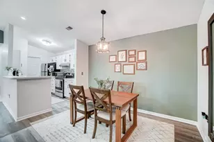 410 Carrington Ln, Loveland, OH 45140 - Photo 12