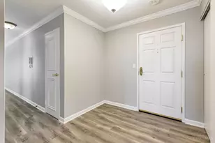 2200 Victory Pkwy, Cincinnati, OH 45206 - Photo 14