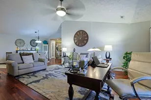 8033 Pinnacle Point Dr, West Chester, OH 45069 - Photo 6