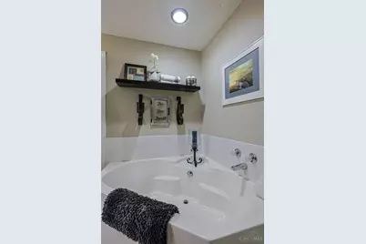 8033 Pinnacle Point Drive #201, West Chester, OH 45069 - Photo 24