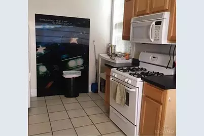225 E University Avenue #1, Cincinnati, OH 45219 - Photo 2