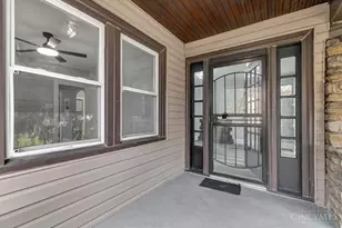 1124 Elberon Ave, Cincinnati, OH 45205 - Photo 4