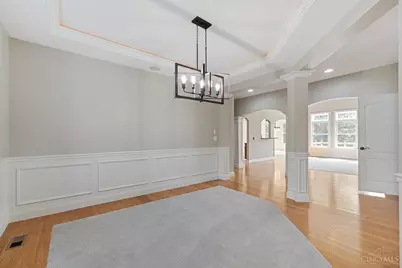 163 Compton Road, Wyoming, OH 45215 - Photo 4