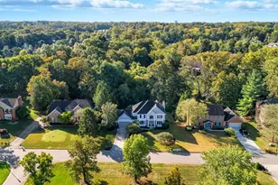 6649 Miami Trails Dr, Miami Township, OH 45140 - Photo 2