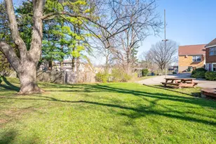 3847 Maywood Ct, Cincinnati, OH 45211 - Photo 10