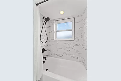 5592 Sprucewood Drive, Green Township, OH 45239 - Photo 16