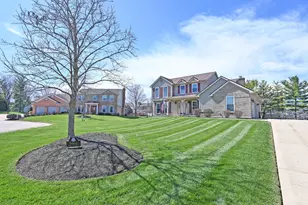 9665 New Castle Ct, Deerfield Township, OH 45040 - Photo 2