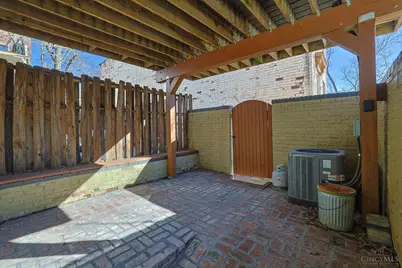 323 Milton Street, Cincinnati, OH 45202 - Photo 38