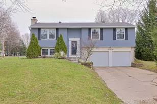 5880 Buckwheat Rd, Milford, OH 45150 - Photo 1