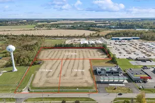 950 Cherry St, Blanchester, OH 45107 - Photo 1