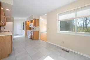 2237 Sweetbriar Ln, Cincinnati, OH 45239 - Photo 12