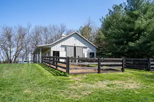 272 Inwood Rd, Chester Township, OH 45177 - Photo 16