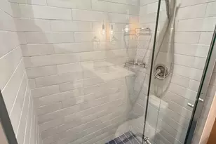 915 Vine St, Cincinnati, OH 45202 - Photo 16