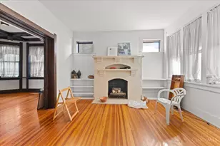 558 Howell Ave, Cincinnati, OH 45220 - Photo 6