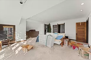 558 Howell Ave, Cincinnati, OH 45220 - Photo 22