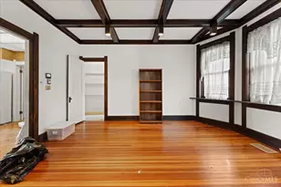 558 Howell Ave, Cincinnati, OH 45220 - Photo 8