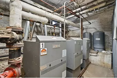 112 E McMillan Avenue, Cincinnati, OH 45219 - Photo 22