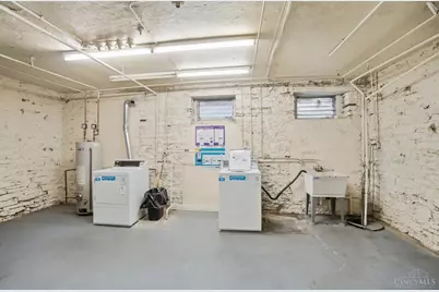 112 E McMillan Avenue, Cincinnati, OH 45219 - Photo 24