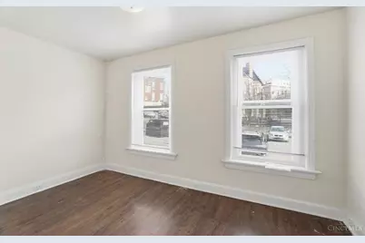 112 E McMillan Avenue, Cincinnati, OH 45219 - Photo 12