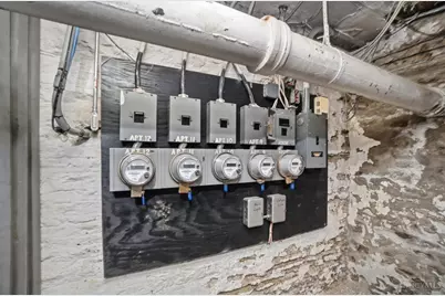 112 E McMillan Avenue, Cincinnati, OH 45219 - Photo 18