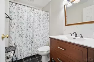 734 Wilbud Dr, Cincinnati, OH 45205 - Photo 16