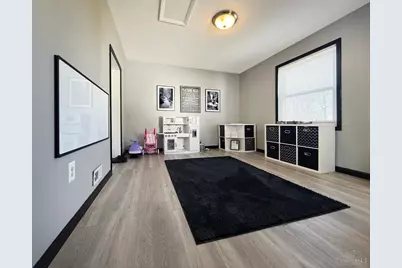 1049 New London Road, Hamilton, OH 45013 - Photo 12