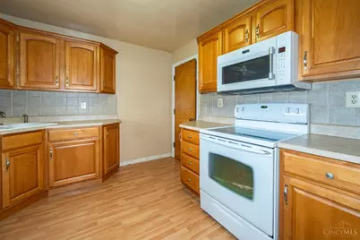 639 Storms Road, Kettering, OH 45429 - Photo 12