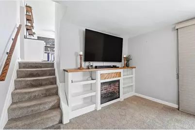 3301 Cresentview Lane, Green Township, OH 45248 - Photo 12