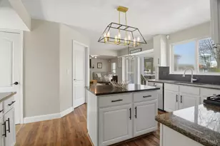 8524 Sunmont, Anderson Township, OH 45255 - Photo 10