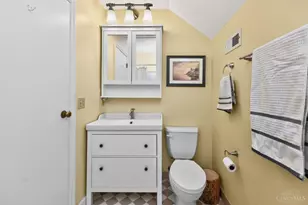 350 Pleasant Hill Dr, Wyoming, OH 45215 - Photo 34