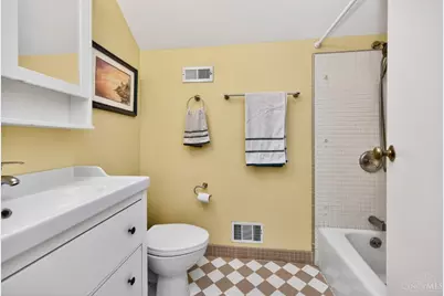 350 Pleasant Hill Drive, Wyoming, OH 45215 - Photo 32