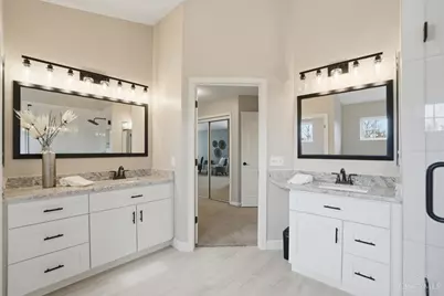 5290 Poets Way, Liberty Township, OH 45011 - Photo 32