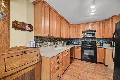 1 Jennings Road, Green Hills, OH 45218 - Photo 6