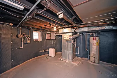 582 Empress Avenue, Cincinnati, OH 45226 - Photo 36