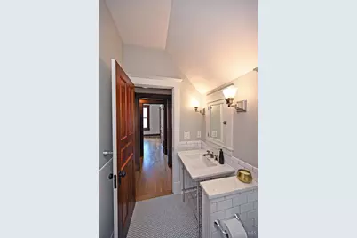 582 Empress Avenue, Cincinnati, OH 45226 - Photo 34