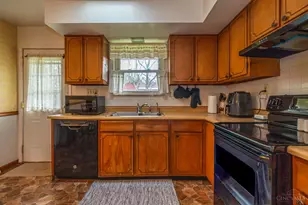 2766 Symphony Way, West Carrollton, OH 45449 - Photo 10