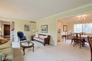 3261 Boxwood Cir, Evendale, OH 45241 - Photo 10