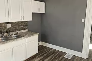 843 Fairbanks Ave, Cincinnati, OH 45205 - Photo 10