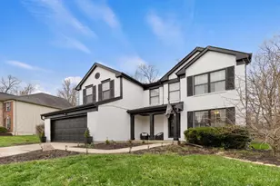 7177 Welbeck Dr, Hamilton Township, OH 45039 - Photo 2