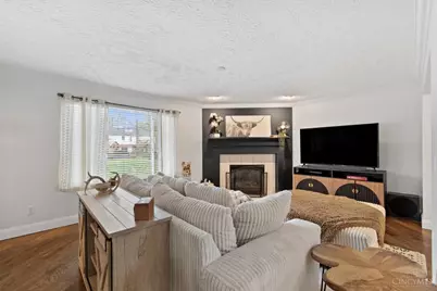 7177 Welbeck Drive, Hamilton Township, OH 45039 - Photo 12