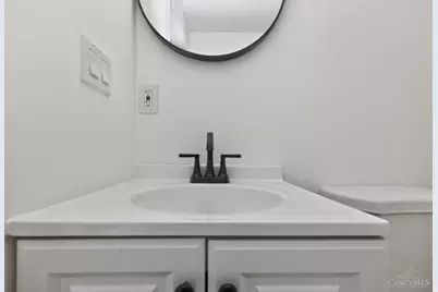 10055 Ronnie Road, Woodlawn, OH 45215 - Photo 32