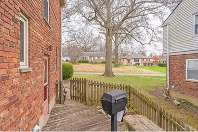 6771 Elbrook Avenue, Amberley, OH 45237 - Photo 8