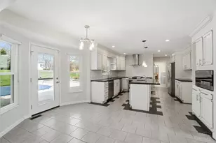 7077 Parliament Pl, Liberty Township, OH 45011 - Photo 14