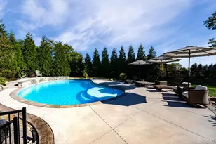 701 Grand Wood Ct, Clearcreek Twp., OH 45066 - Photo 2