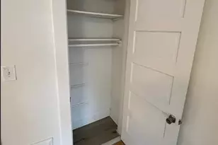 313 E University Ave, Cincinnati, OH 45219 - Photo 2