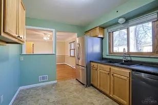 5921 Monticello Ave, Cincinnati, OH 45224 - Photo 12