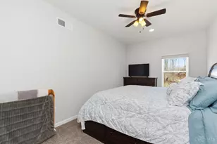 174 Black Hawk Dr, Franklin Township, OH 45171 - Photo 22