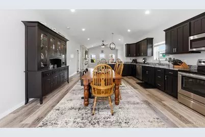 174 Black Hawk Drive, Franklin Township, OH 45171 - Photo 16