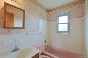 6233 Sharlene Dr, Cincinnati, OH 45248 - Photo 38