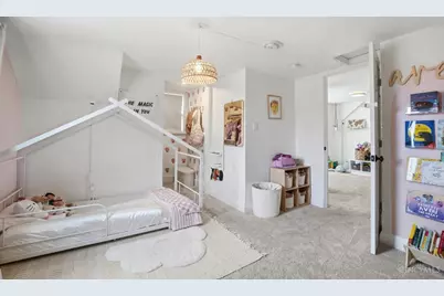 1040 Burns Avenue, Wyoming, OH 45215 - Photo 36